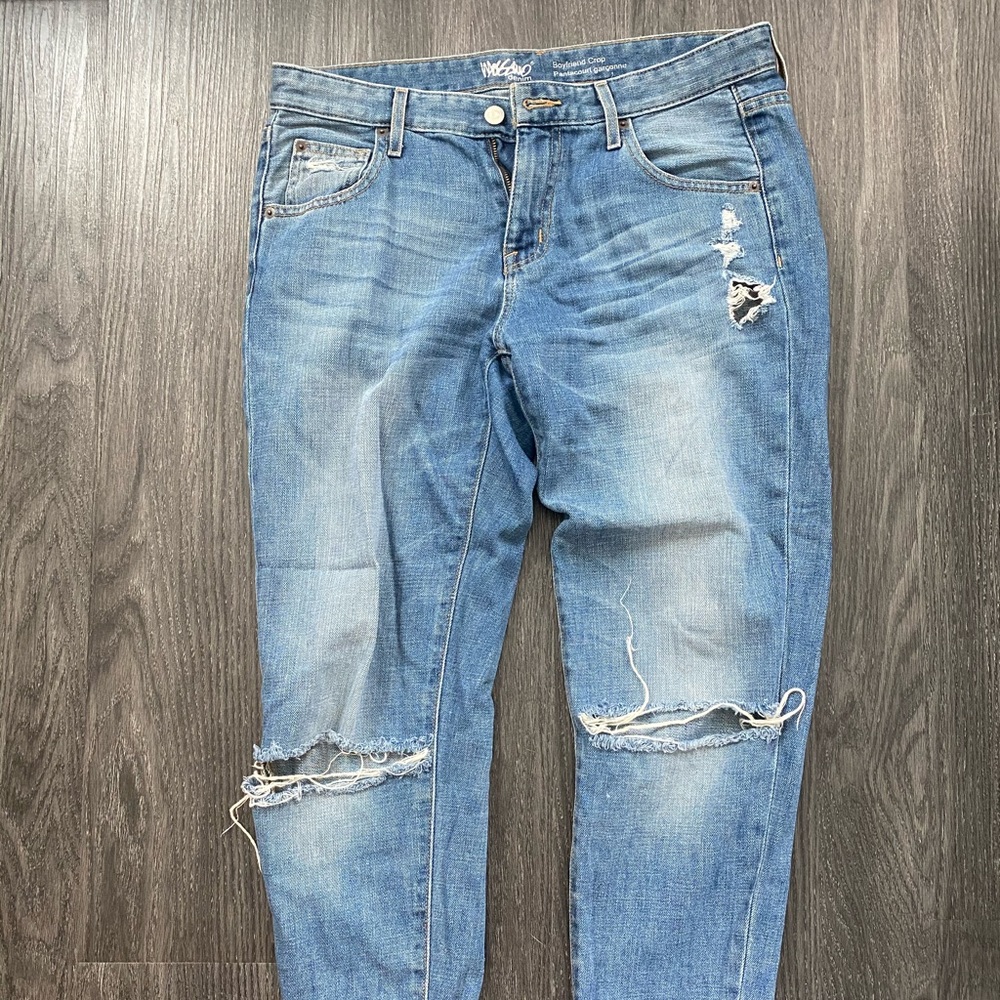 Ankle Distressed Boyfriend Jean size 6